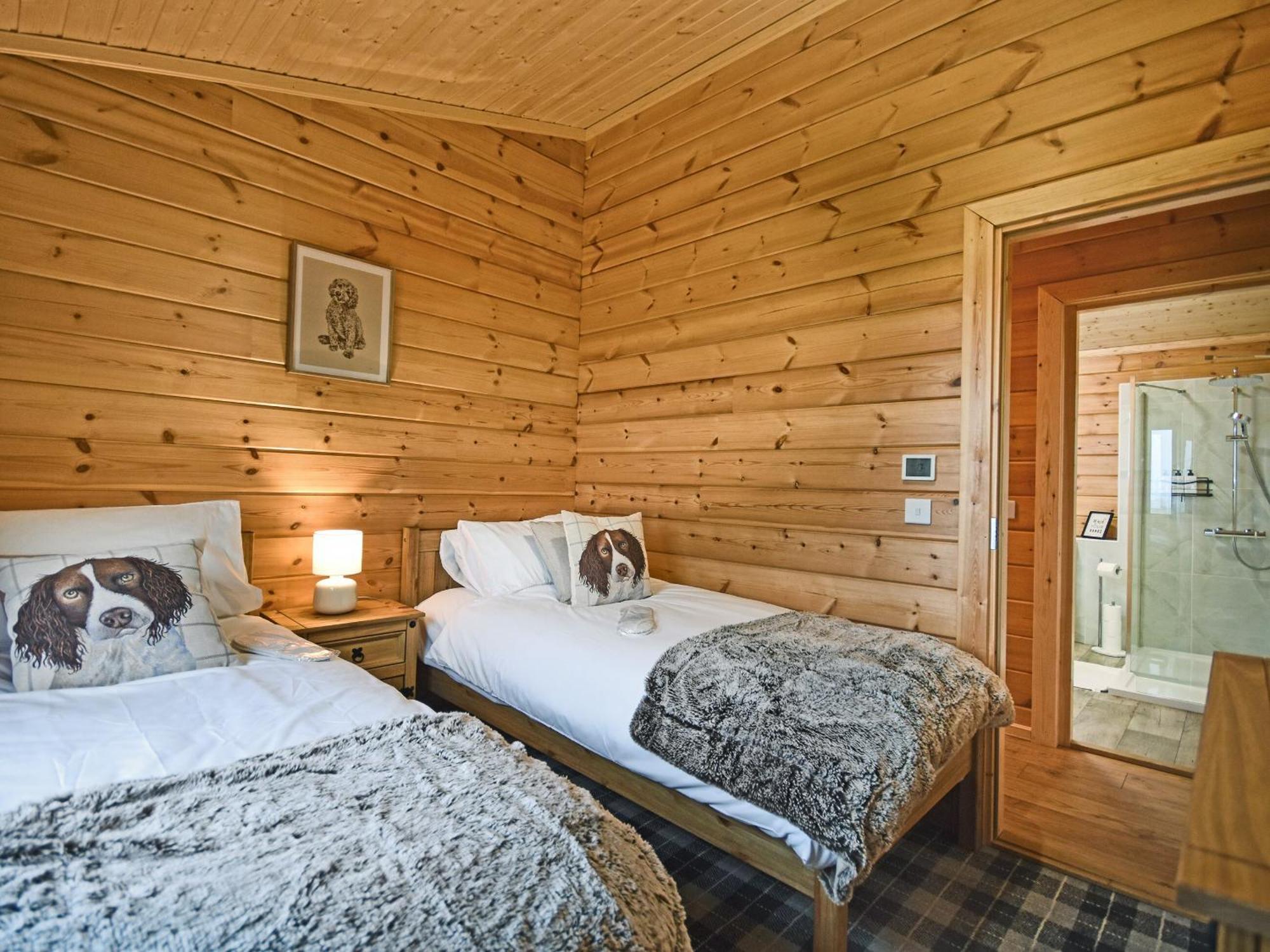 Stag Lodge Falkirk Buitenkant foto